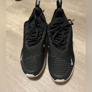 Nike Air Max 270